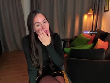 girl intrigueeme image #6199111
