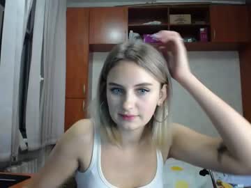 girl melena_shy image #116849