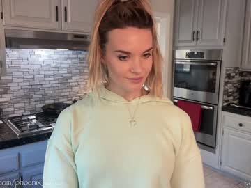 girl phoenix_taylor image #4170807