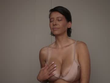 girl visualedge image #1165102