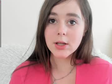 girl emilia_me image #1327153