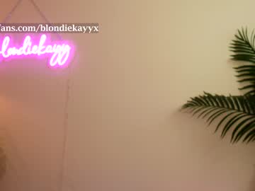 girl blondiekayy image #1012830