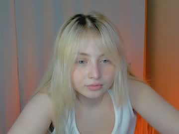 girl shy_blondiee image #3656148