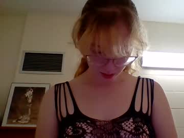 girl blonde_katie image #5842039