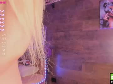 girl yolandabertha image #4040104