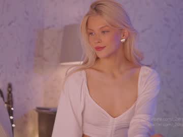 girl _2strangers image #2731441