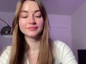 girl strawberryjamx image #3420180