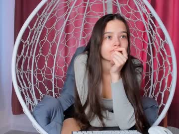 girl emilybatee image #4011458