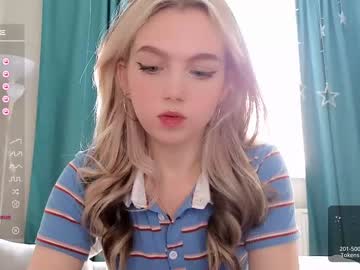 girl small_blondee image #5247653
