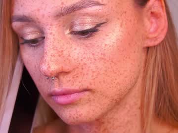 girl artease image #3373793