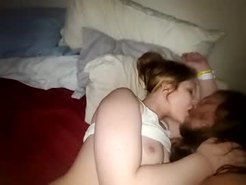 couple shysexkittenobeysmaster image #6936829