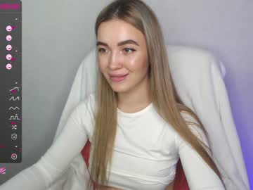 girl yourvirusqueen_ image #2236725