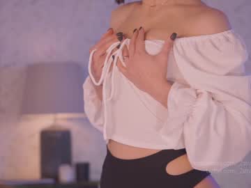 girl _2strangers image #3099977