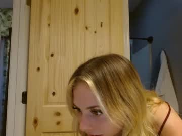 girl emilystarxs image #6343469