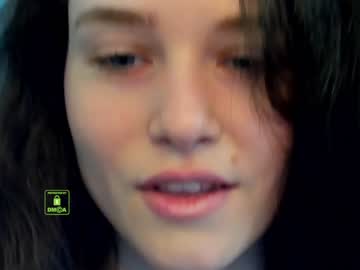 girl demurelixir image #1847232