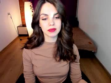 girl nika_tweet image #3870499