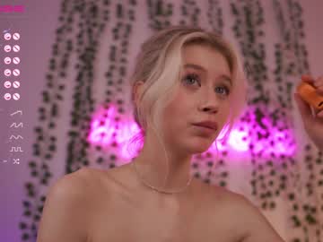 girl shycinderella image #4661304