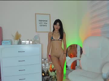 girl veroniqe_lounge image #2552552