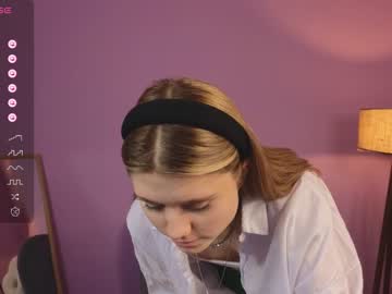 girl alisia_spinnet image #5966096