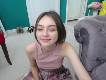 girl adelewilson__ image #373159