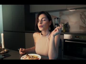 girl cinepassion image #540479