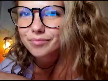 girl kosmickate image #3285797