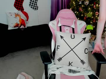 girl foxy_gamer image #3308519
