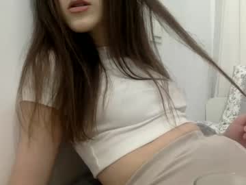 girl xprsv image #4047007