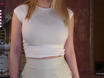 girl welcome2pleasureland image #3789809