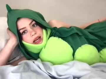 girl littlesugarpea image #4007397