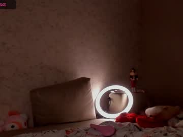 girl bzzzme image #5999657