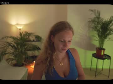 girl chillwithkira image #1955260