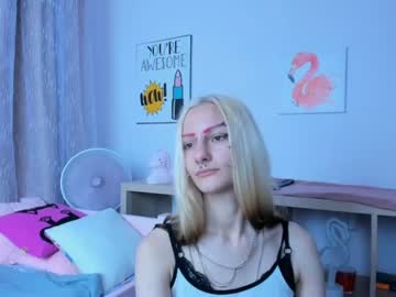 girl erika__lodge image #2268352