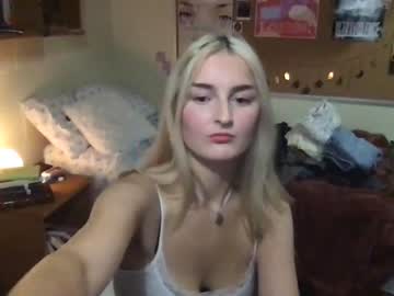 girl emishearts image #2732331
