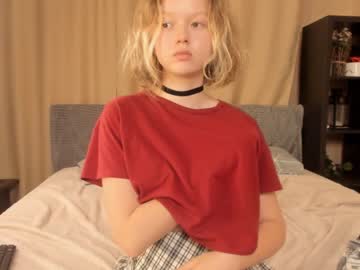 girl juliesalazar image #4731657