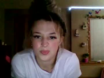girl carlydrake image #1886012