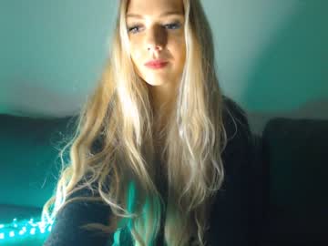 girl pervyblonde image #975880