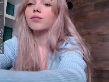 girl small_blondee image #1543717