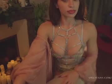 girl lucieoude_ image #3178116