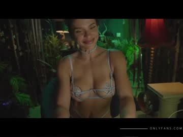 girl lucieoude_ image #2573917