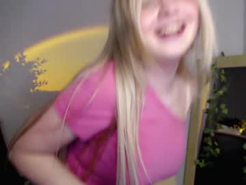 girl shy_blondiee image #3741506