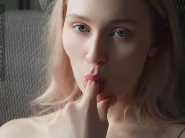 girl sonyaericsson image #6793596