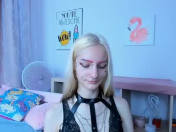 girl erika__lodge image #2289055