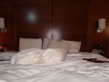 couple ari_lovexo image #4549079