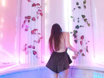 girl luna_drips image #1874186