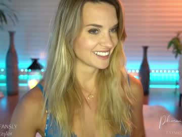 girl phoenix_taylor image #1173674