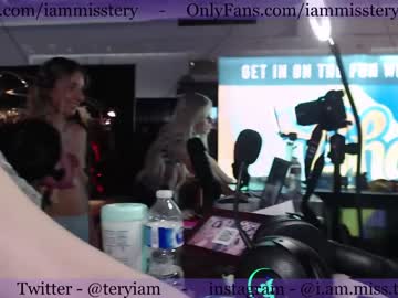 girl iammisstery image #6257960