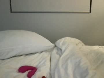 girl hornypetitegirl77 image #1853392