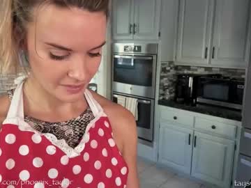 girl phoenix_taylor image #4964631