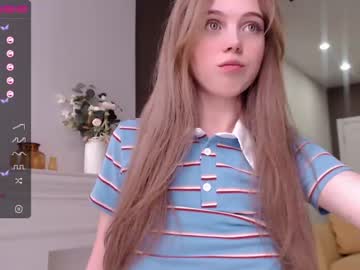 girl small_blondee image #1824061